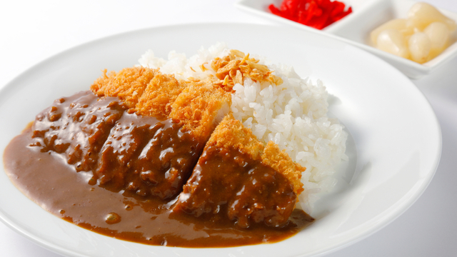 国産銘柄豚のロースカツカレー