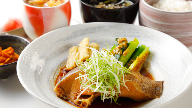 銀たらの煮つけ定食